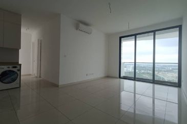 The M @ Medini Macrolink