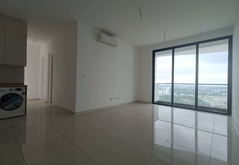 The M @ Medini Macrolink