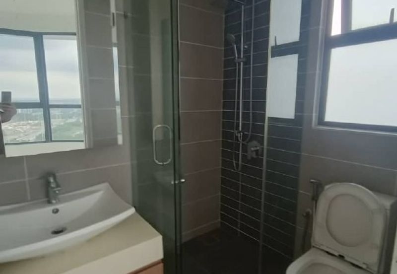 The M @ Medini Macrolink