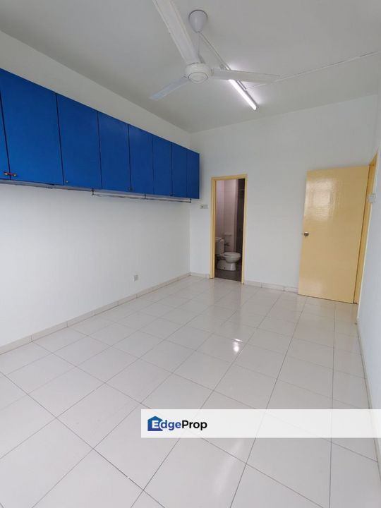 Freehold full loan 3 room service apartment at jentayu tampoi skudai, Johor, Tampoi