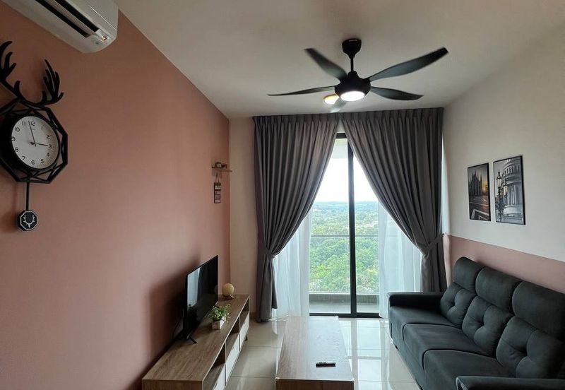 The M @ Medini Macrolink