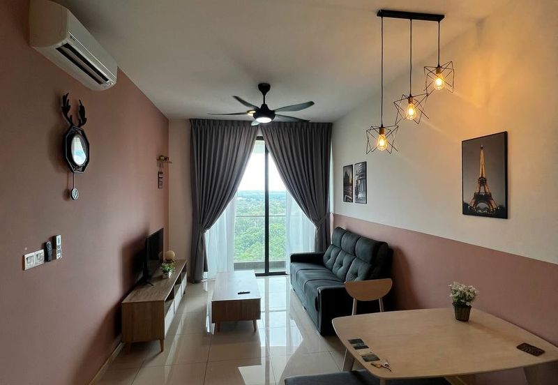 The M @ Medini Macrolink