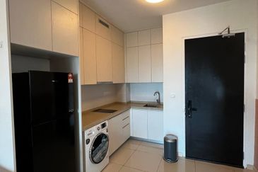 The M @ Medini Macrolink