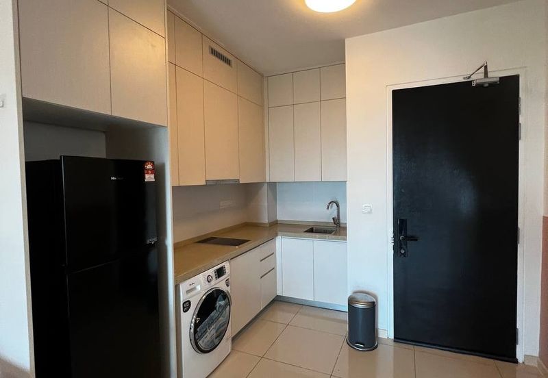 The M @ Medini Macrolink