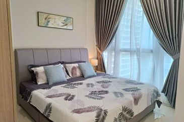 The M @ Medini Macrolink