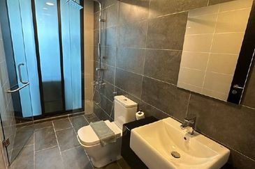 Almas @ Puteri Harbour