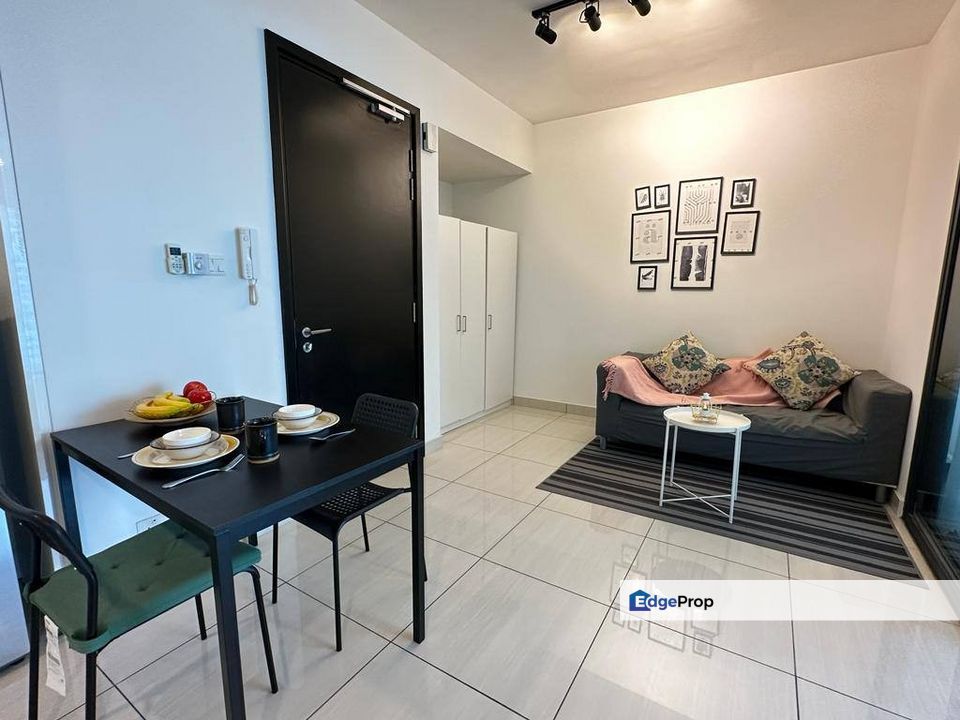 Freehold fully furniture studio unit at almas suites puteri harbour, Johor, Kota Iskandar
