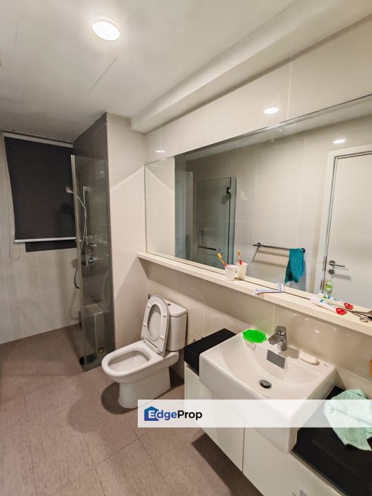 Fully furniture mid floor service apartment at iskandar residence medini, Johor, Nusajaya