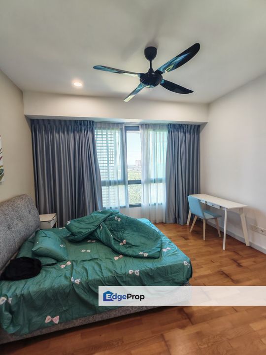 Fully furniture mid floor service apartment at iskandar residence medini, Johor, Nusajaya