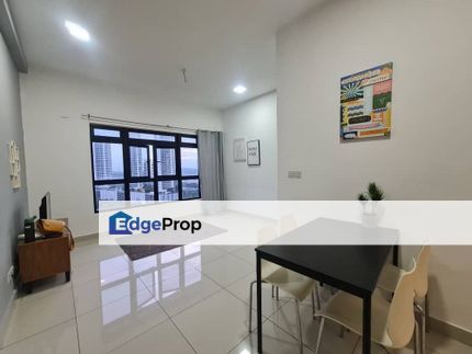 Full loan 1 room service apartment fully furniture high floor at meridin medini, Johor, 