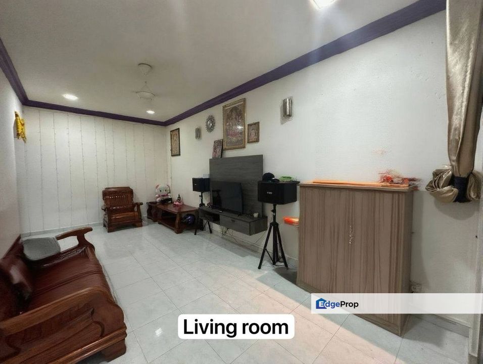 Freehold single storey landed house renovated at taman bukit indah iskandar puteri, Johor, Bukit Indah