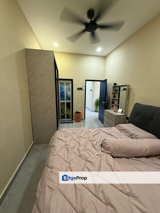 Freehold fully renovated single storey landed house at taman nusa bestari 2 iskandar puteri, Johor, Skudai