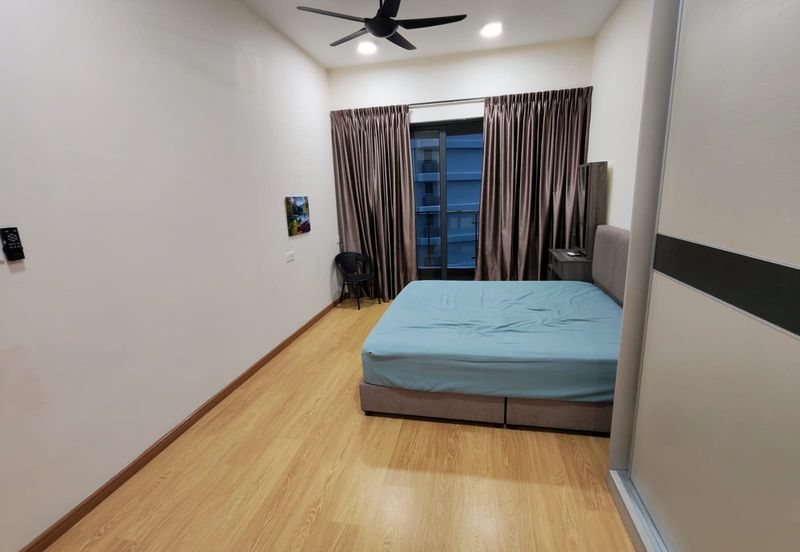 Baypoint @ Country Garden Danga Bay