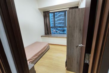 Baypoint @ Country Garden Danga Bay