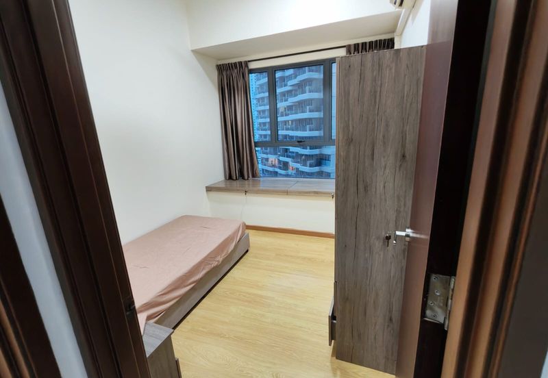 Baypoint @ Country Garden Danga Bay