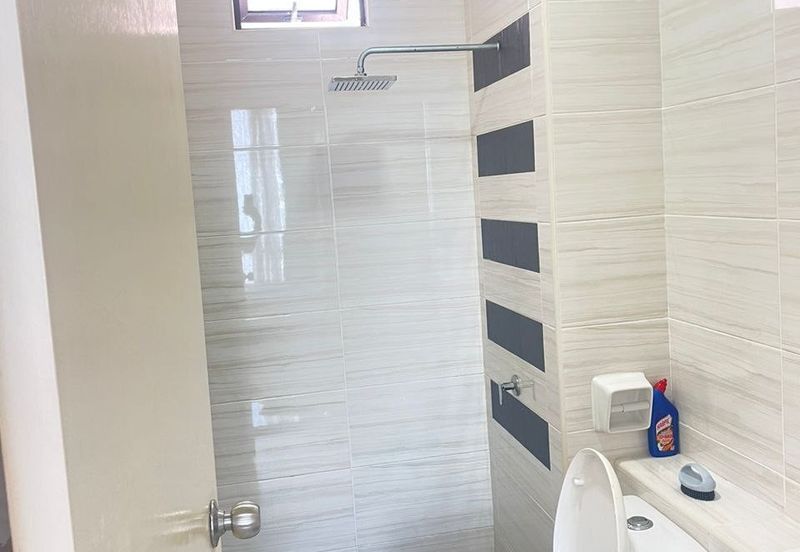 D'Summit Residences @ Kempas Utama