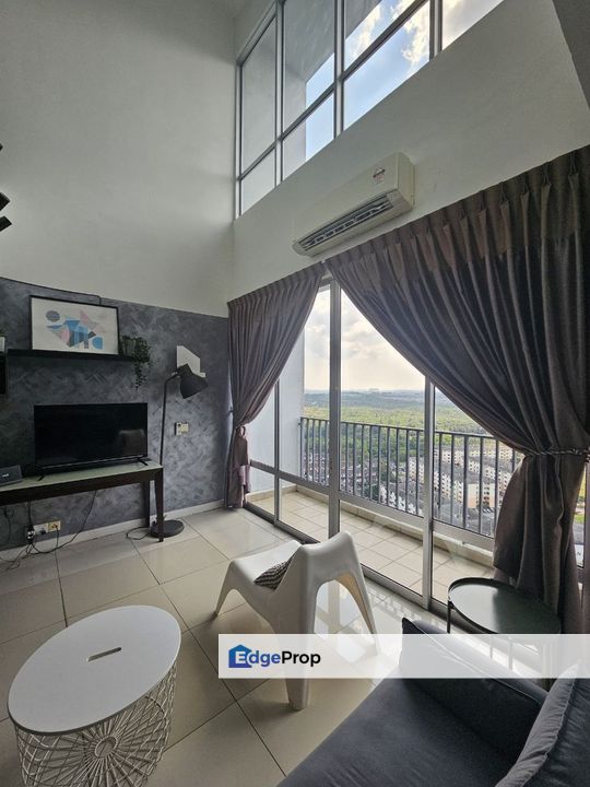 Freehold duplex penthouse 4 room at greenfield regency tampoi skudai, Johor, Tampoi