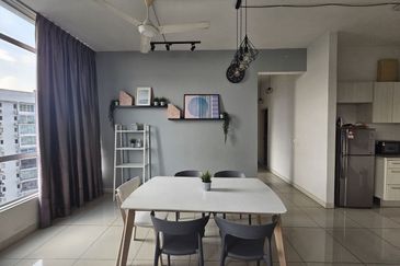 Dedaun Hijau (Greenfield Regency)