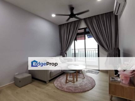Freehold 2 room service apartment renovated and guarded at sky view bukit indah, Johor, Bukit Indah