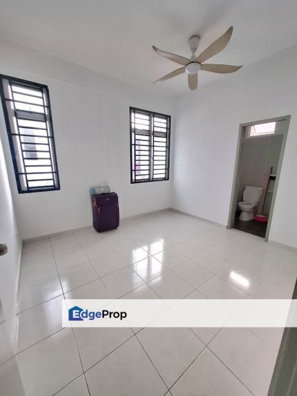 Freehold double storey cluster house guarded at taman pulai mutiara gelang patah, Johor, Kangkar Pulai