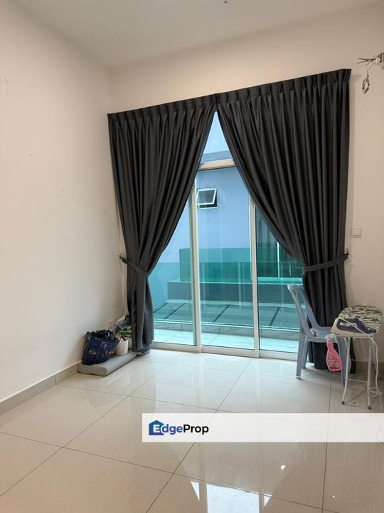 Freehold double storey cluster house renovated and guarded at mutiara bestari skudai, Johor, Johor Bahru