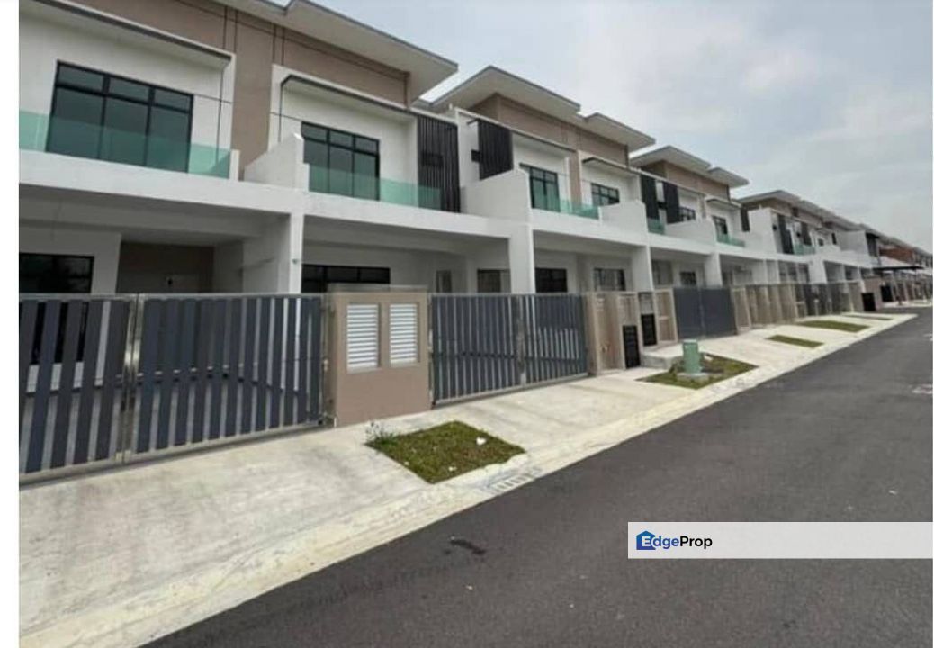 Freehold new double storey landed house guarded and club house at iskandar puteri , Johor, Johor Bahru