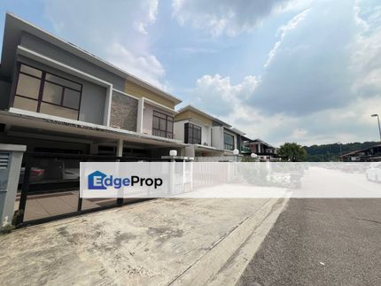Double storey landed house renovated and guarded at rini height mutiara rini skudai, Johor, Skudai