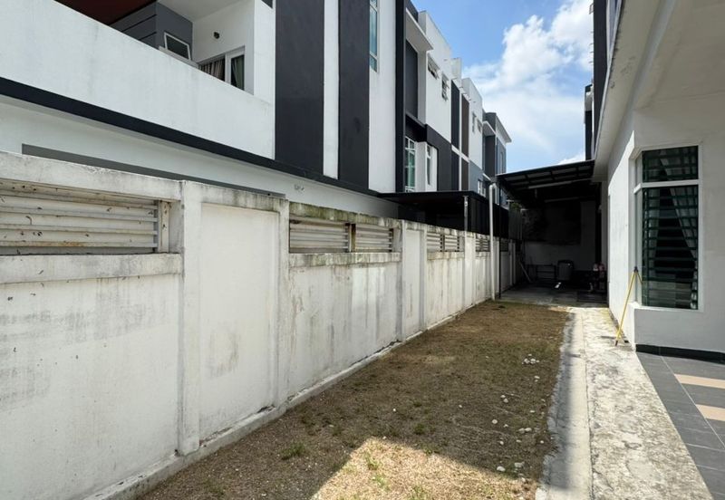 Winter Pavilion @ Taman Nusa Sentral