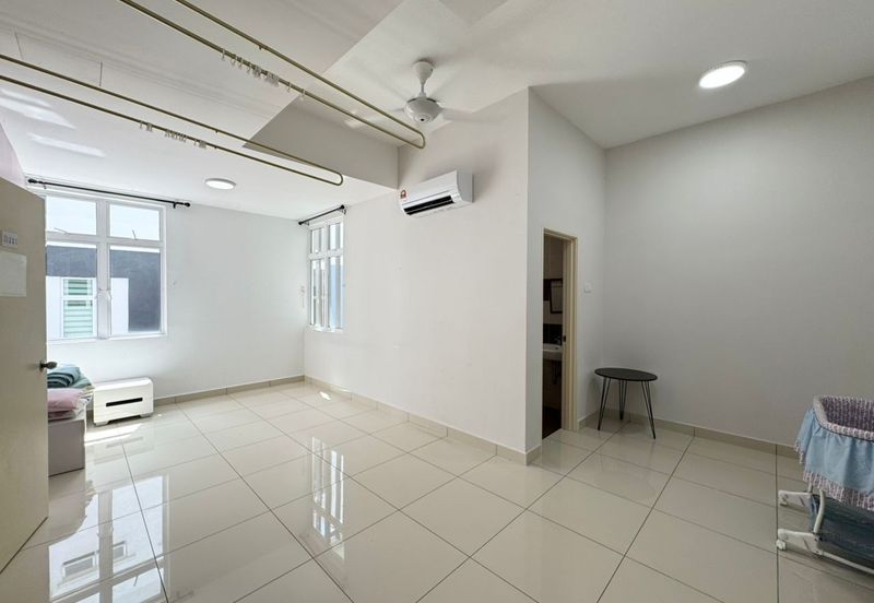 Winter Pavilion @ Taman Nusa Sentral