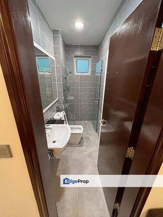 Freehold 2 room service apartment at paragon residence straits view johor bahru, Johor, Johor Bahru