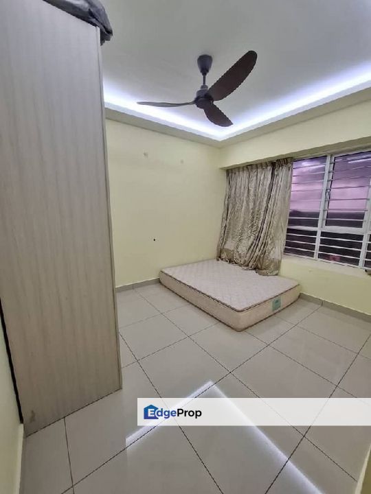 Freehold full loan 2 room service apartment at gp residence gelang patah, Johor, Gelang Patah
