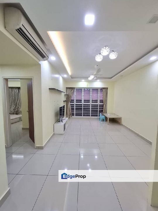 Freehold full loan 2 room service apartment at gp residence gelang patah, Johor, Gelang Patah