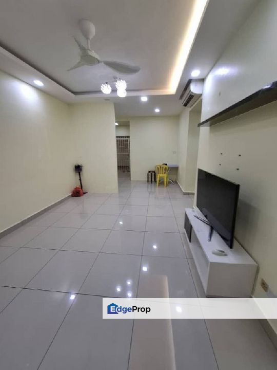 Freehold full loan 2 room service apartment at gp residence gelang patah, Johor, Gelang Patah