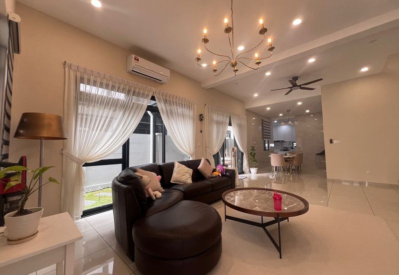 The Canal Garden South, Horizon Hills