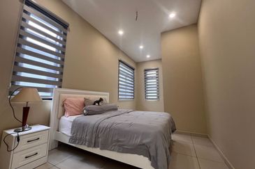 The Canal Garden South, Horizon Hills