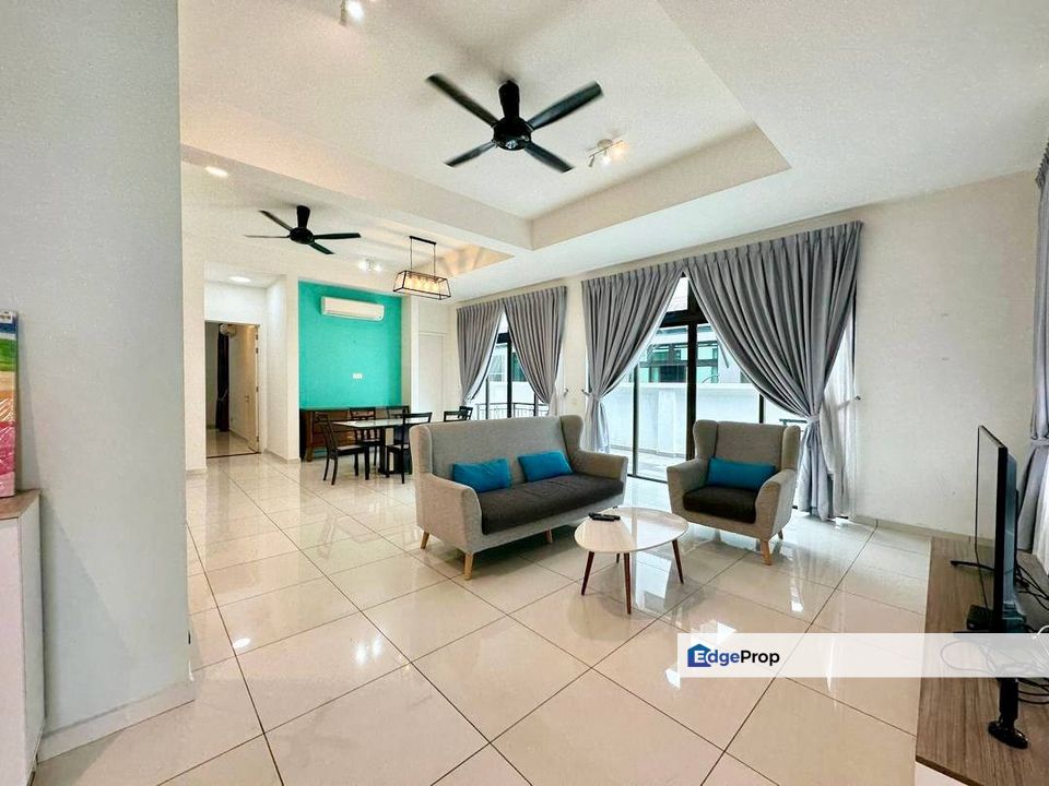 Fully furniture double storey cluster house guarded at eco botanic iskandar puteri, Johor, Nusajaya