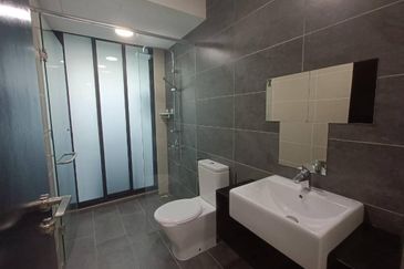 Almas @ Puteri Harbour