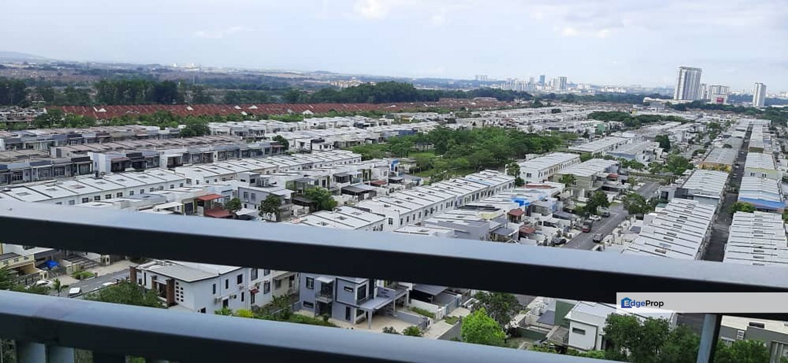 Freehold 3 room service apartment idaman residence at nusa idaman iskandar puteri, Johor, Nusajaya