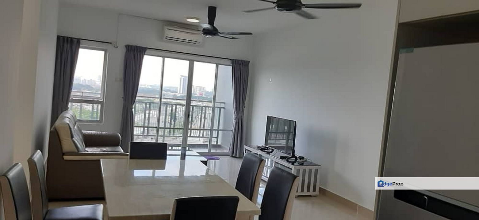 Freehold 3 room service apartment idaman residence at nusa idaman iskandar puteri, Johor, Nusajaya