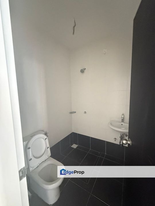 New double storey landed house partial furniture guarded at eco botanic iskandar puteri, Johor, Nusajaya