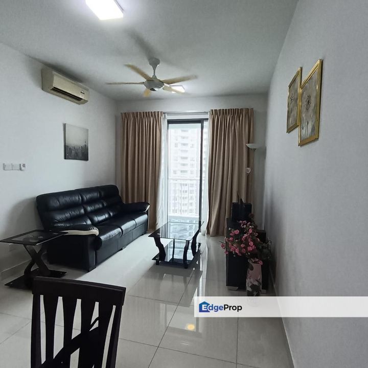 Freehold 1 room service apartment seaview at teega suites puteri harbour, Johor, 