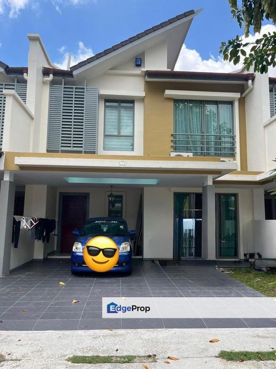 Freehold double storey superlink renovated and guarded at east ledang iskandar puteri, Johor, Nusajaya