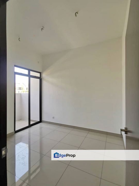 Freehold new double storey landed house guarded at aspira parkhome, Johor, Gelang Patah