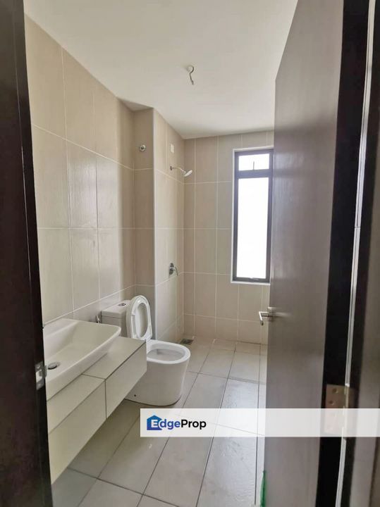 Freehold new double storey landed house guarded at aspira parkhome, Johor, Gelang Patah