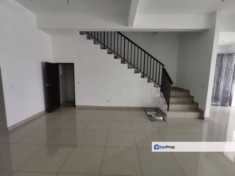 Freehold new double storey landed house guarded at aspira parkhome, Johor, Gelang Patah