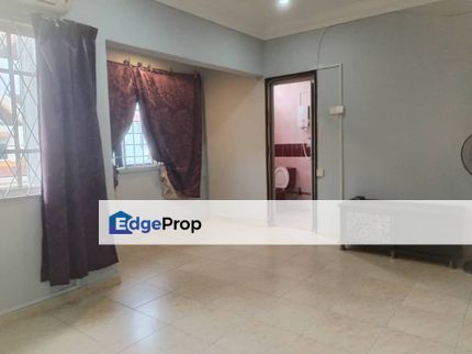 Freehold double storey landed house renovated at jalan hang kasturi taman skudai baru skudai, Johor, Skudai