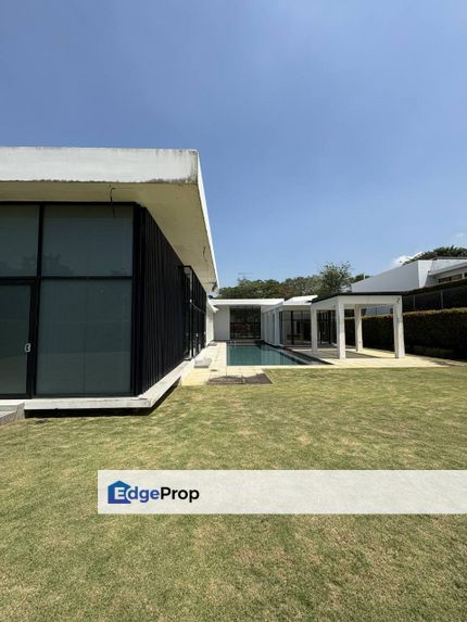 Freehold single storey villa bungalow at leisure farm iskandar puteri, Johor, Gelang Patah