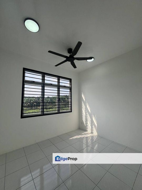 Freehold full loan 3 room service apartment at seri austin johor bahru, Johor, Johor Bahru