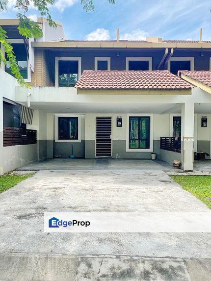 Freehold double storey landed house furniture and guarded at leisure farm, Johor, Gelang Patah