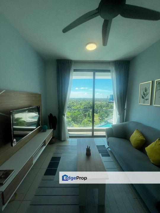 Fully furniture 2 room service apartment at m marcolink medini, Johor, 